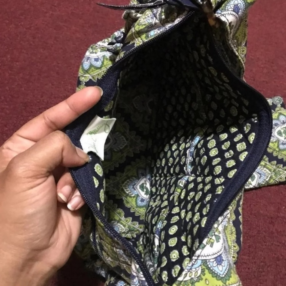 Vera Bradley purse & a matching wallet -cross body - Picture 8 of 10